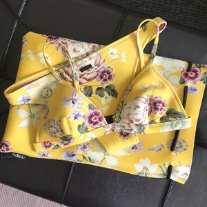 Delilah- Fiore Giallo by Triangl